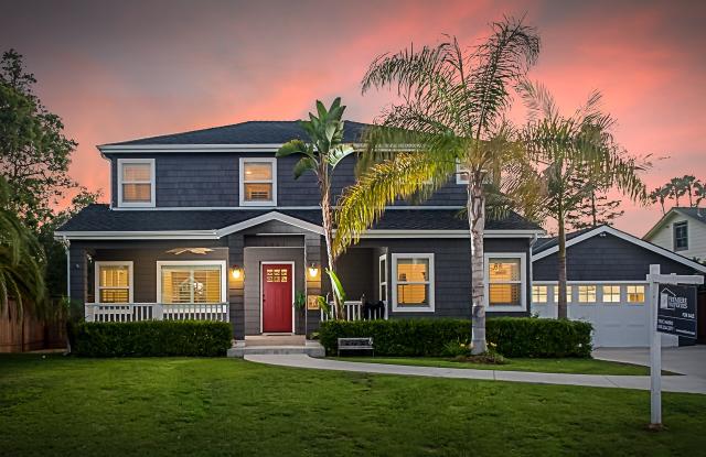 2051 S Horne