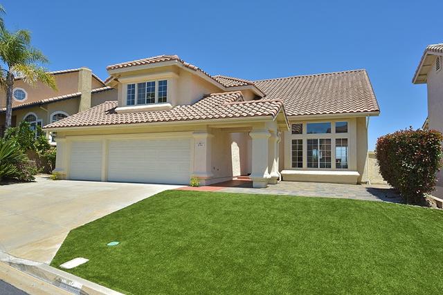 4952 Lamia Way