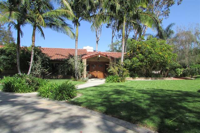 5136 Minneola Dr