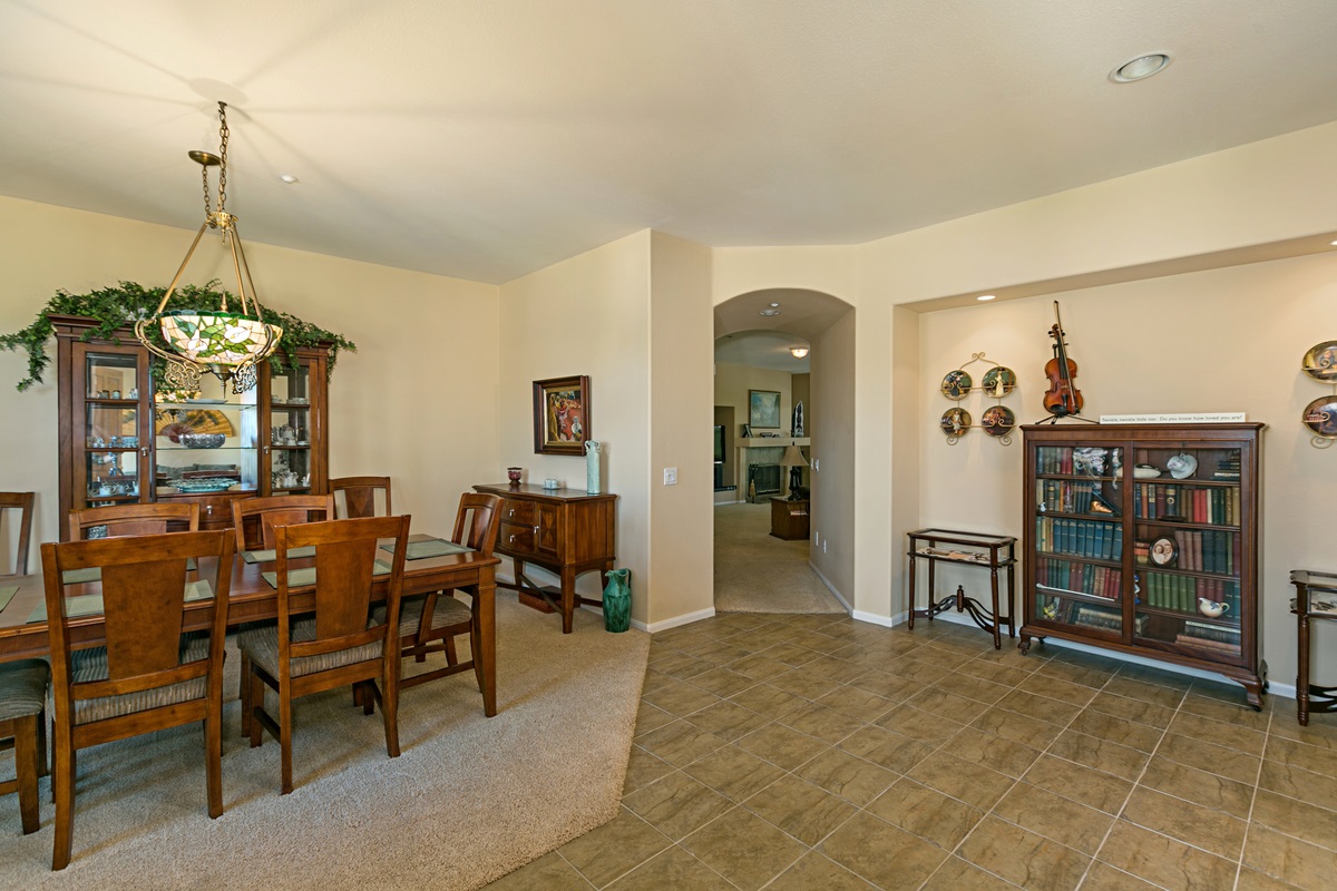 16585 N Woodson Dr