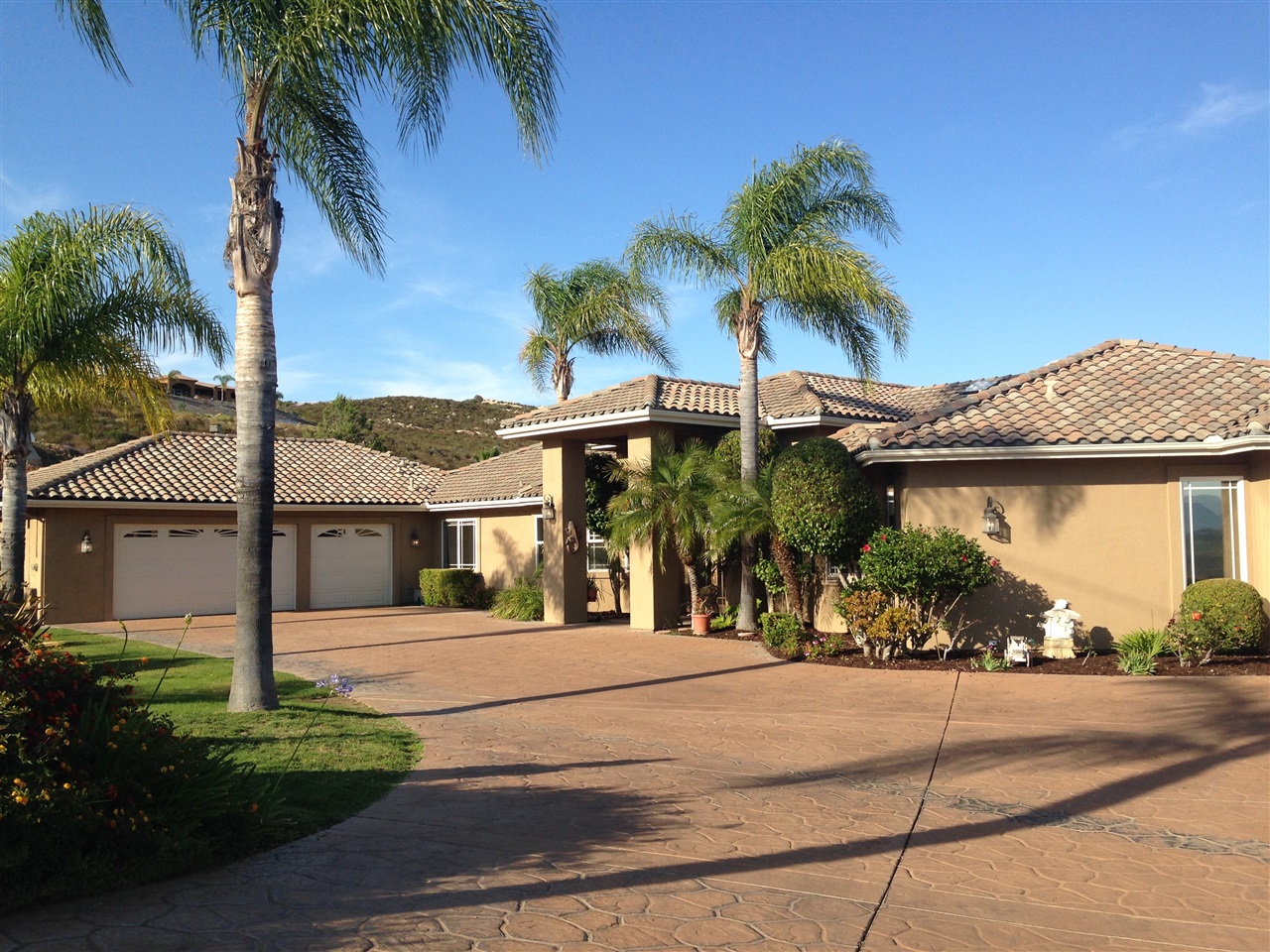 For Sale: 2255 Los Altos De Cerro Ramona, CA 92065