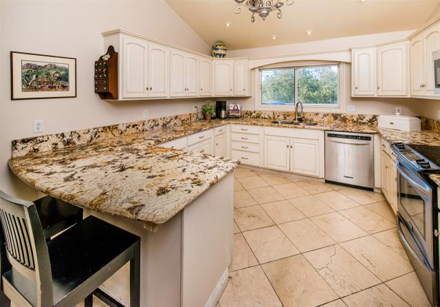 732 Val Sereno Dr