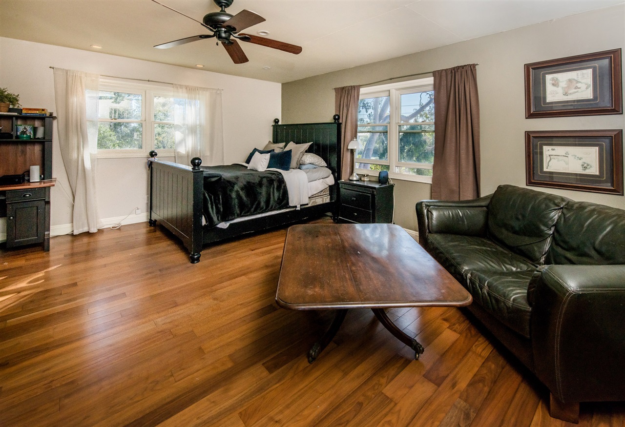732 Val Sereno Dr