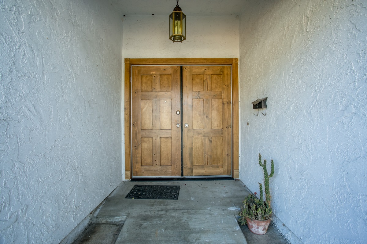 1319 Via La Ranchita