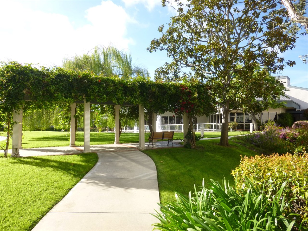 512 Debra Pl
