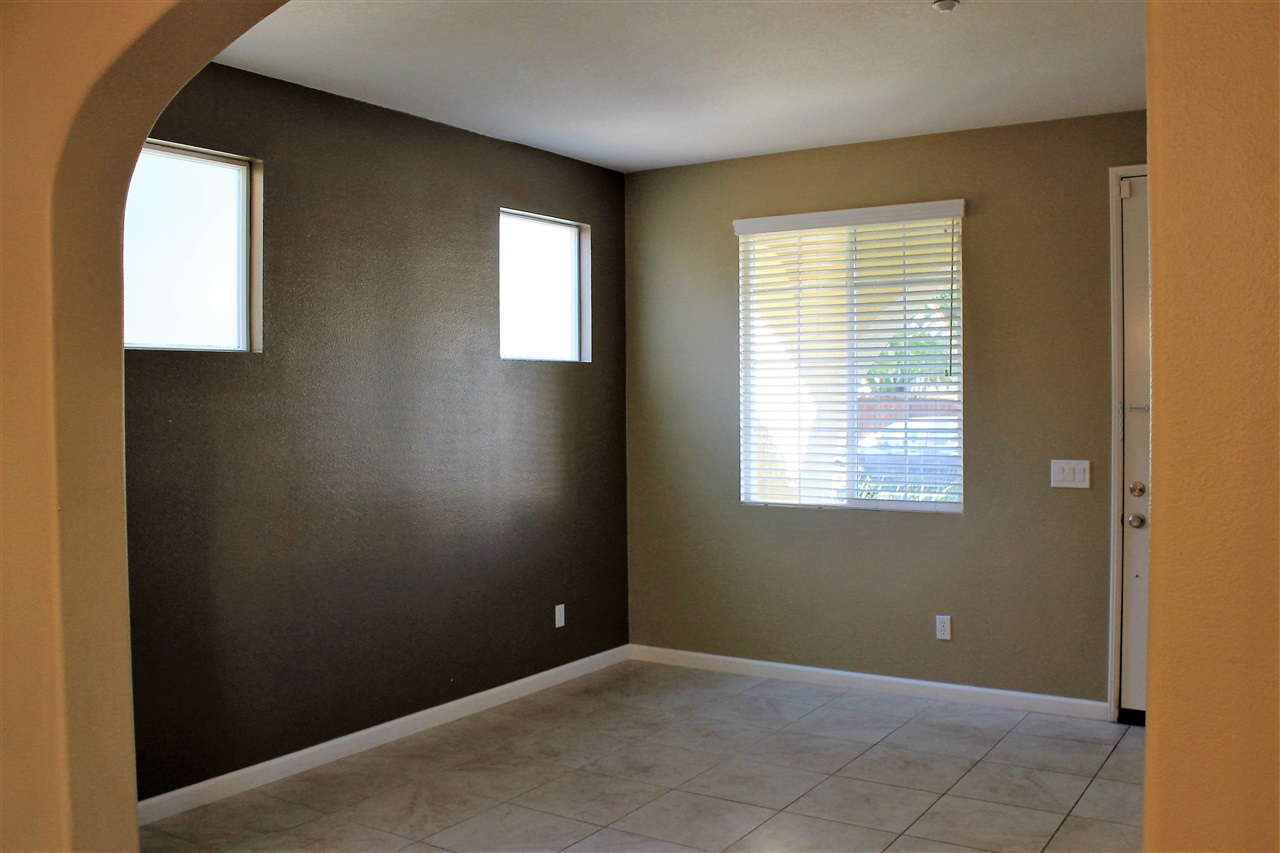 914 Mira Lago Way