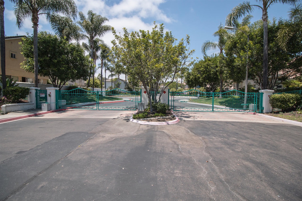 For Sale: 2064 Courage St Vista, CA 92081