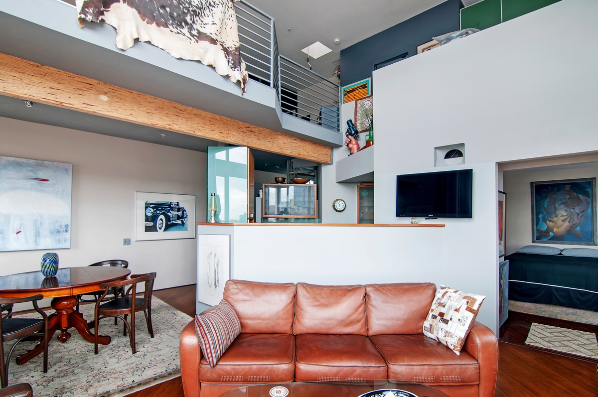 850 State St #305