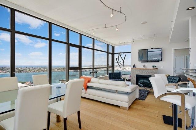 888 W E St #1303