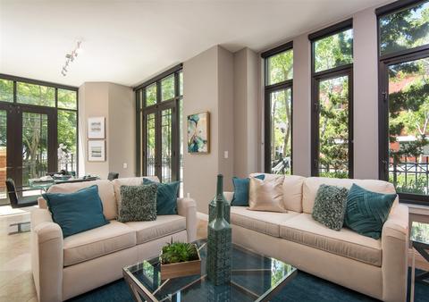 645 Front St #313
