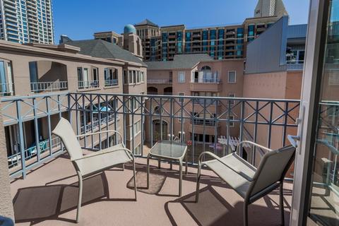700 W Harbor Dr #506