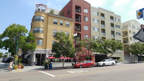 700 W E St #106