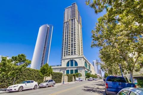 700 W Harbor Dr #802