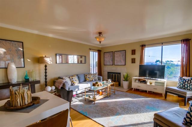 2849 E St #15