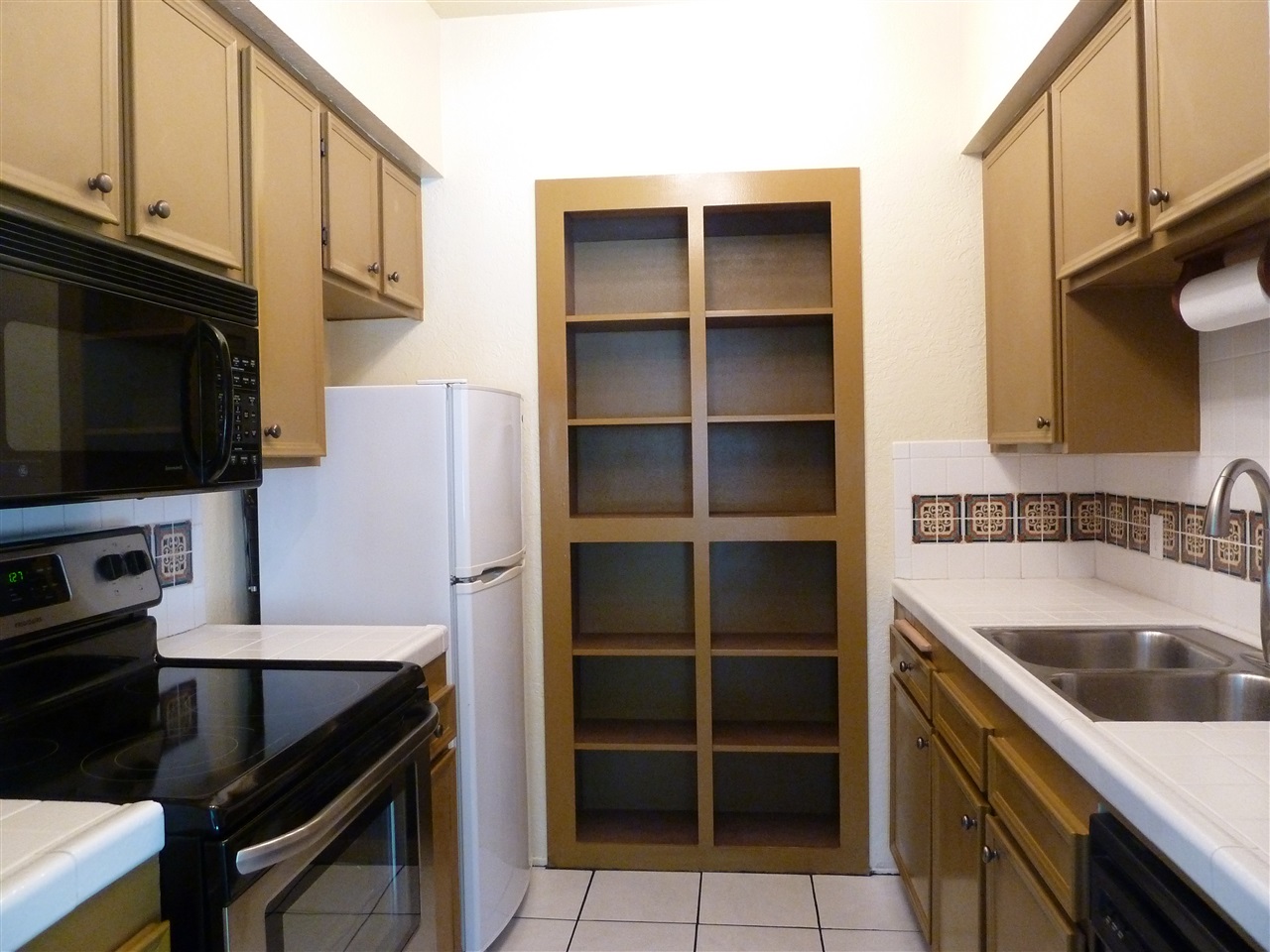For Sale: 3972 Jackdaw St #219 San Diego, CA 92103