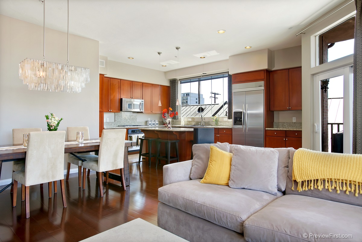 For Sale: 350 Nutmeg #307 San Diego, CA 92103