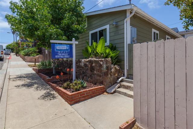 4402 Mentone St #205