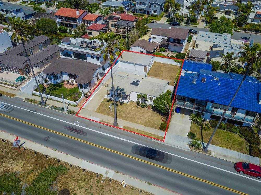 320 Palomar Ave