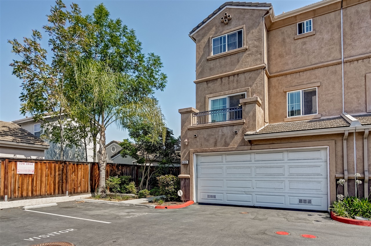 1632 Dartmoor Dr