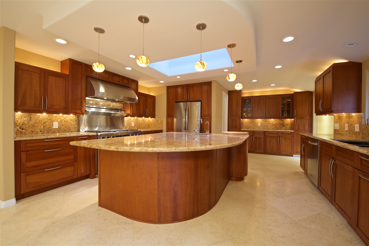 6001 Madra Ave San Diego, CA 92120
