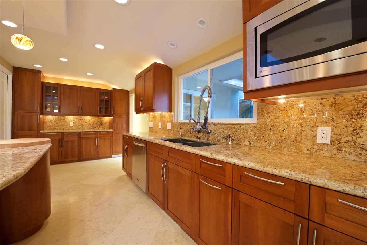 6001 Madra Ave San Diego, CA 92120
