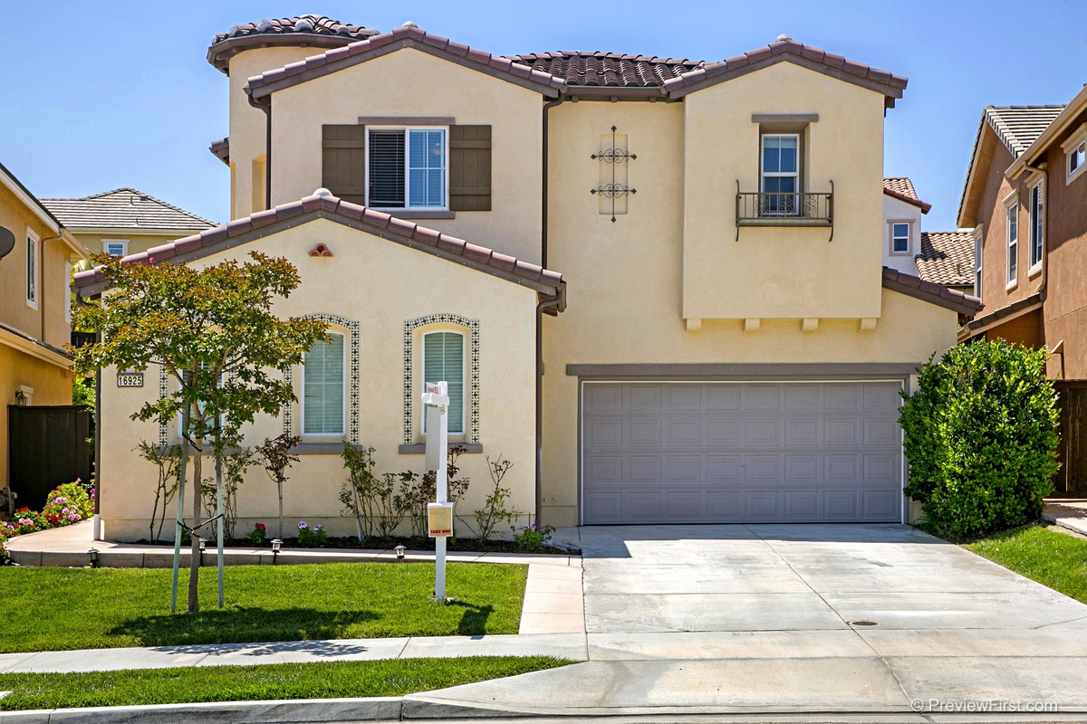 For Sale: 16925 Silver Pine Rd San Diego, CA 92127