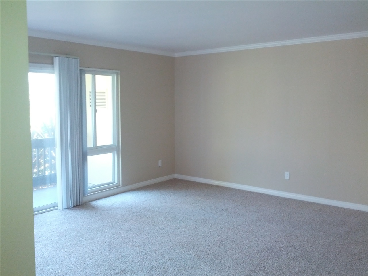 17199 W Bernardo Dr #104