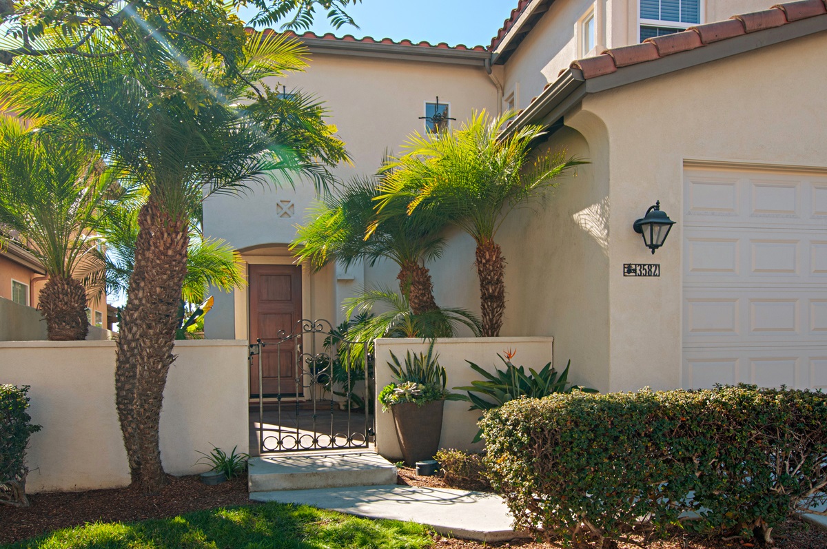 3582 Torrey View Ct