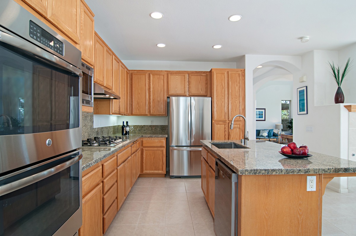 3582 Torrey View Ct