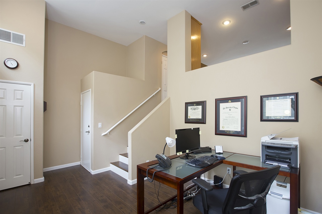 3806 Mykonos 14 San Diego, CA 92130