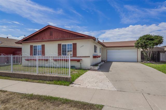 2229 Manzana Way