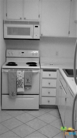 2825 N Los Felices Rd #214