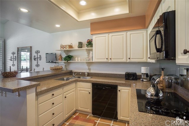 43271 Lacovia Dr