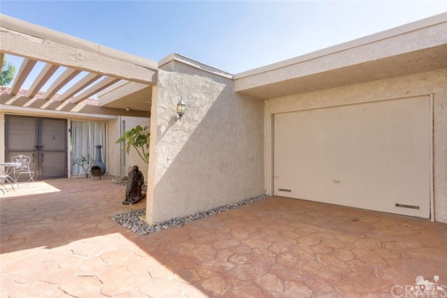 43433 Lacovia Dr