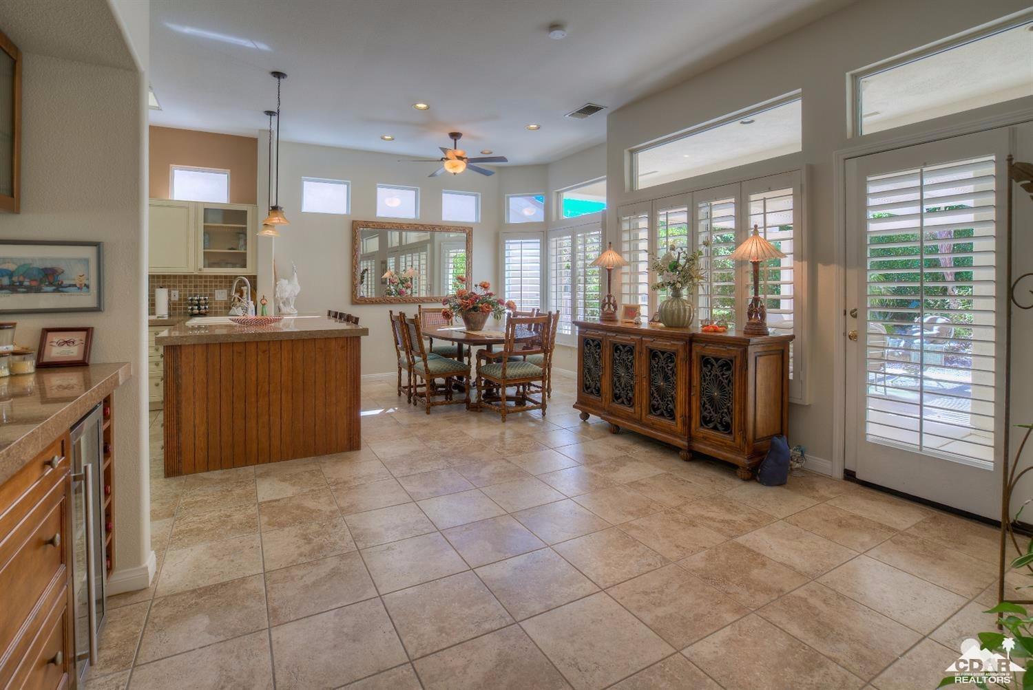 38562 Fallbrook Ave