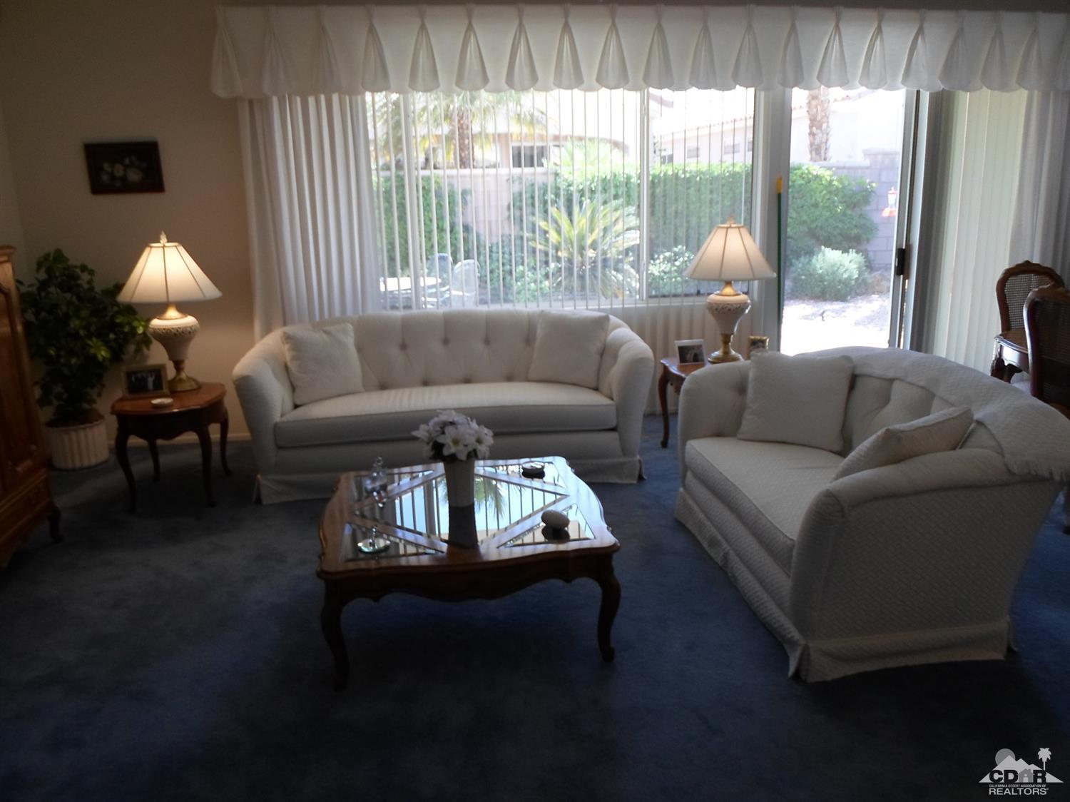 38597 Fallbrook Ave