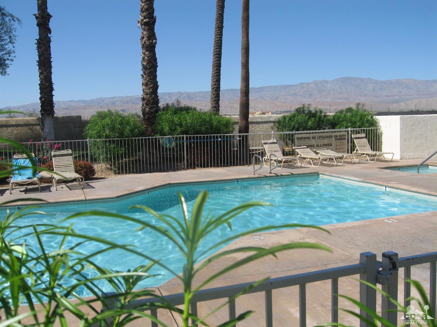 331 Vista Royale Dr
