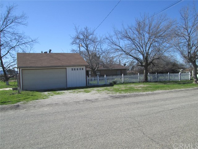 579 La Costa Dr