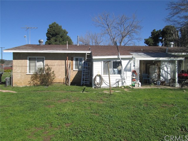579 La Costa Dr