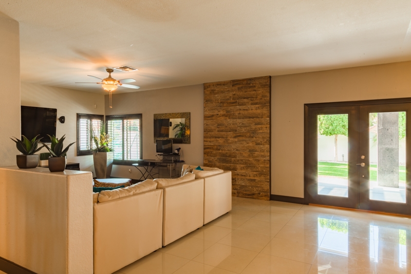 2207 R Carrillo Ct