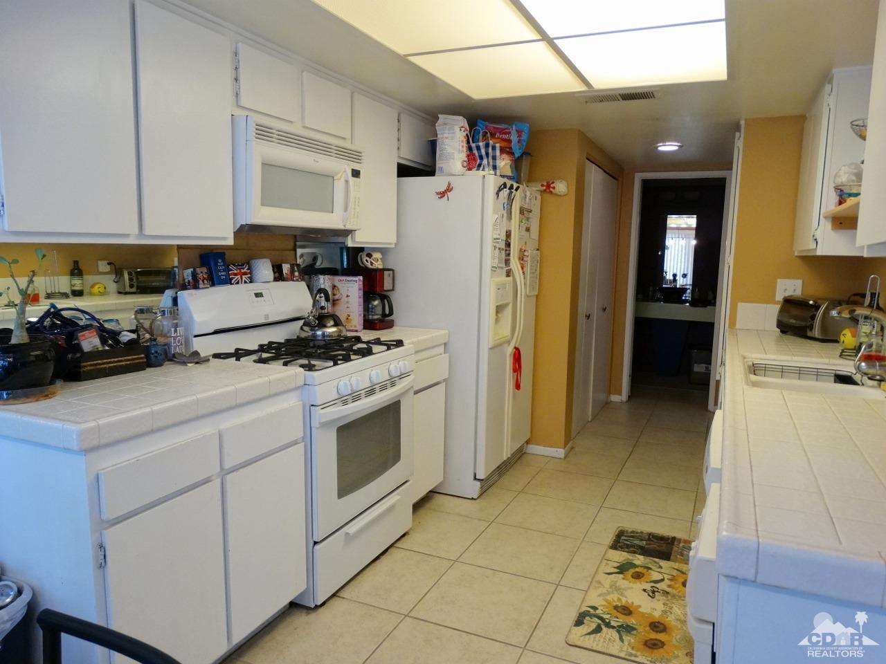 34049 Calle Mora