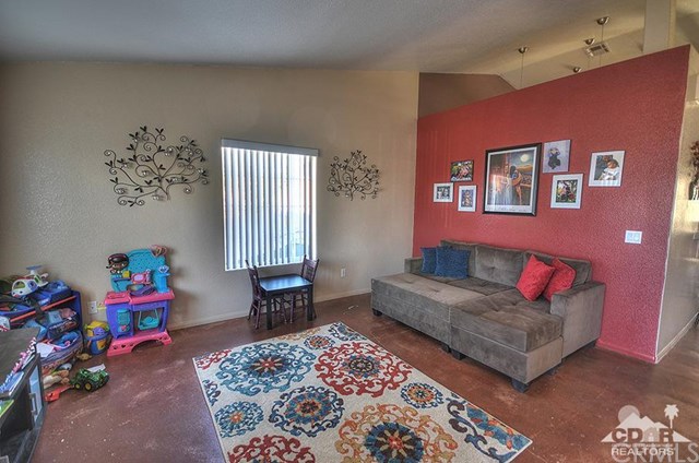 For Sale: 68056 Calle Azteca Desert Hot Springs, CA 92240