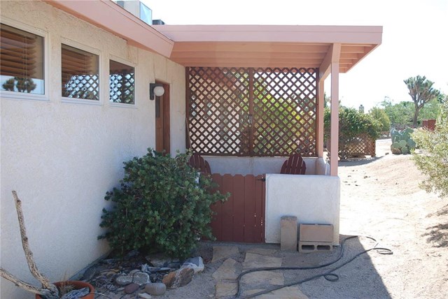 For Sale: 60111 Pueblo Trl Joshua Tree, CA 92252