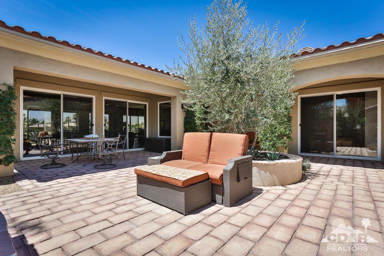 For Sale: 81095 Muirfield Vlg La Quinta, CA 92253