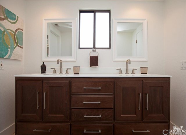 For Sale: 48720 Santa Ursula St La Quinta, CA 92253