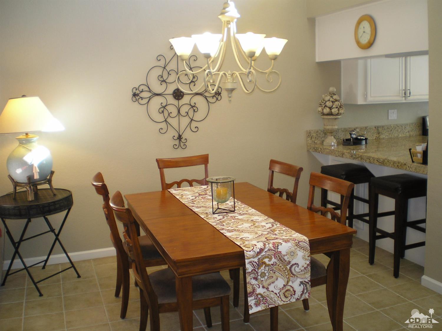 412 S Sierra Madre