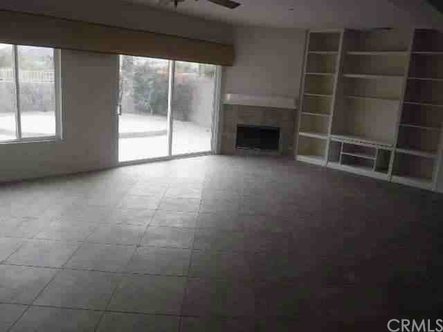 315 W Sepulveda Rd
