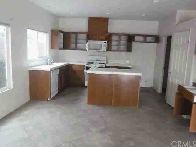315 W Sepulveda Rd