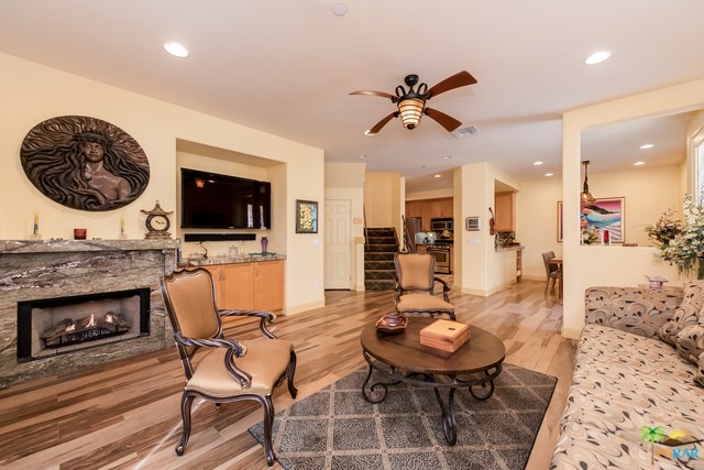 1393 Yermo Dr