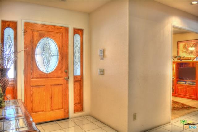 3076 N Farrell Dr